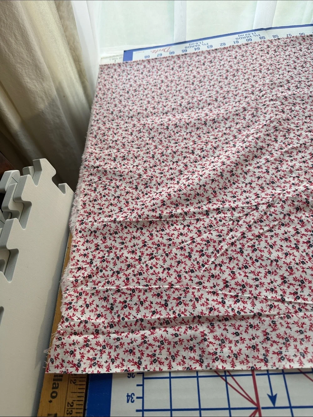 Vintage 1970s Calico Fabric 3 Yards Red Navy Floral Cream Cotton Blend 44”
